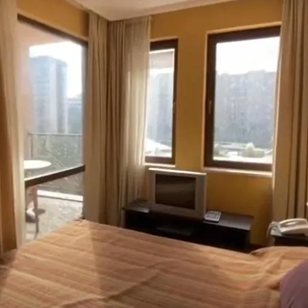 Spacious Studio In 5-star Complex 