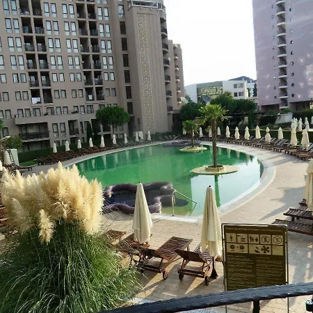 Spacious Studio In 5-star Complex 