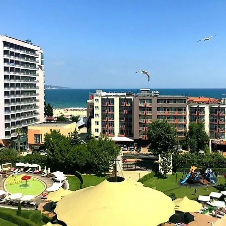 Spacious Studio In 5-star Complex 